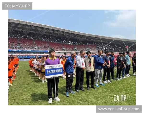 俱乐部在青训营引入外籍教练团以提高培养质量，俱乐部青训什么意思