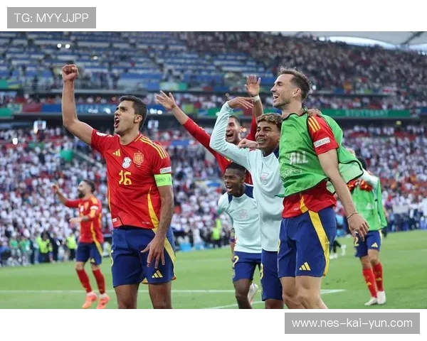 足球锦标赛惊人逆转，冠军队伍创历史新高！，足球锦标赛是什么级别的比赛